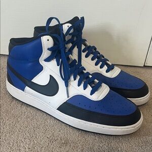 Nike Men's Blue and White Sneakers